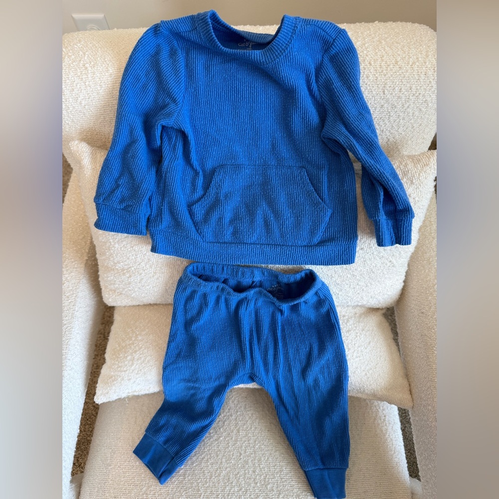 Cat & Jack Vibrant Blue Kids Sweatpants & Joggers Set